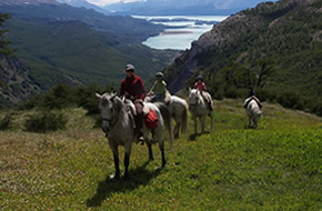 Sendero a Laguna Corazón